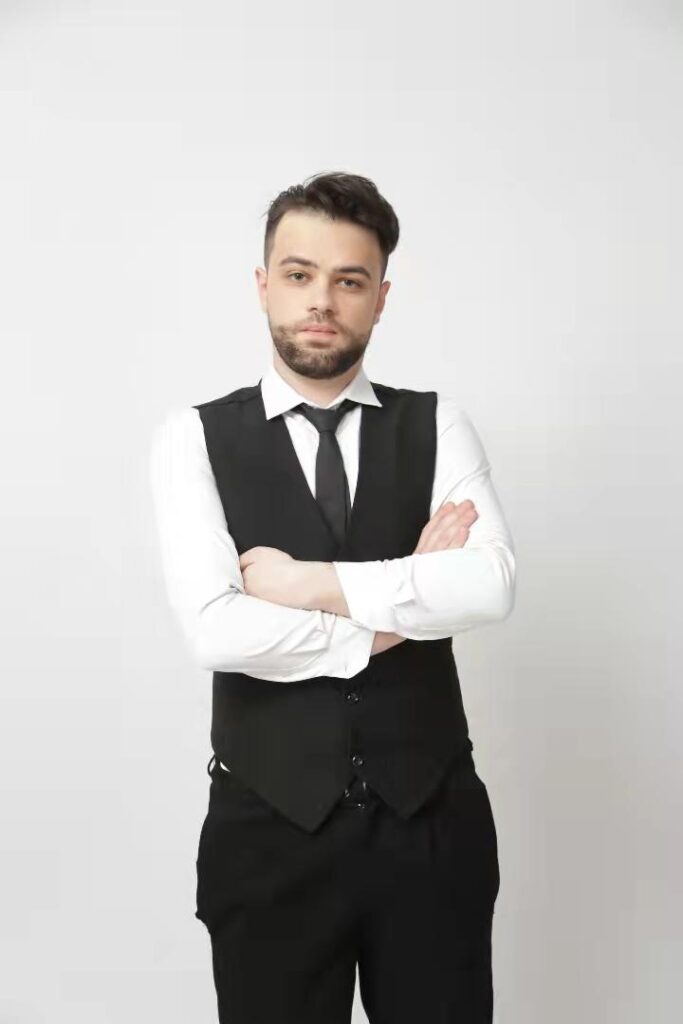 Байер Арутюн Навоян