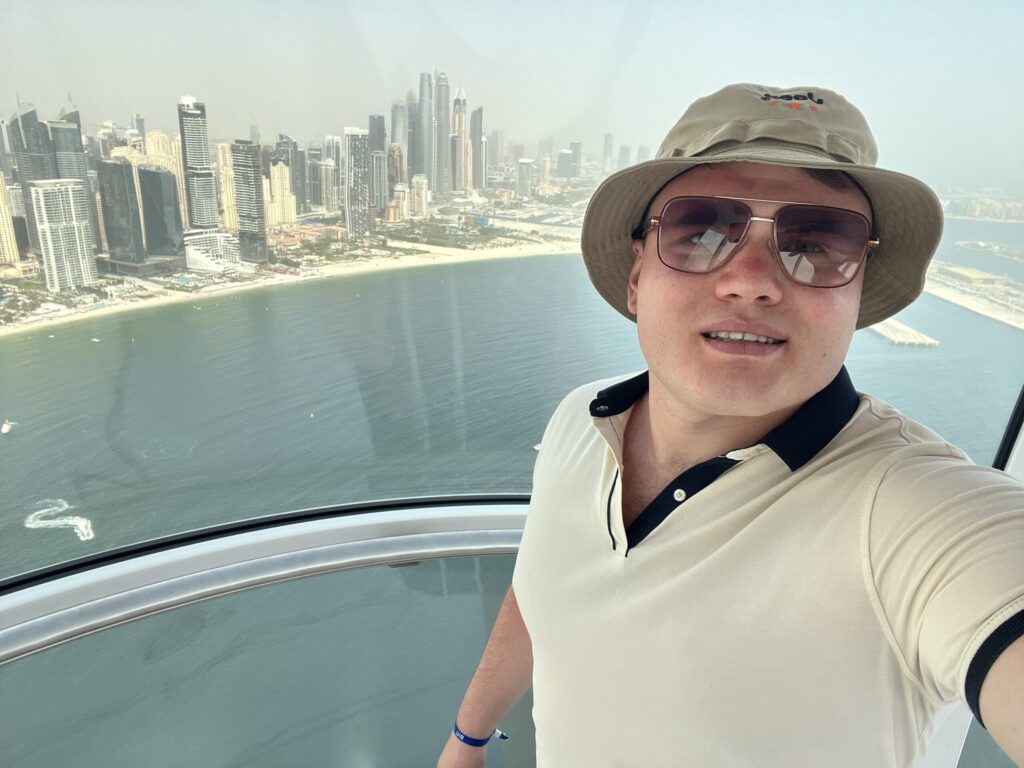 Байер Дмитрий Смирнов
